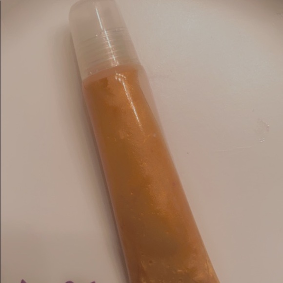 Lipgloss - Picture 2 of 2